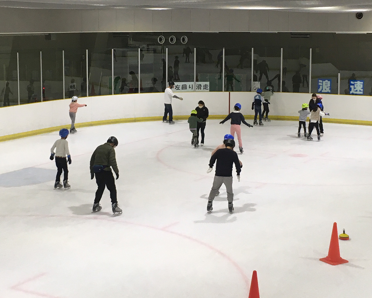 夏休み企画「初めてのアイススケート教室」 in 浪速スポーツセンターアイススケート場