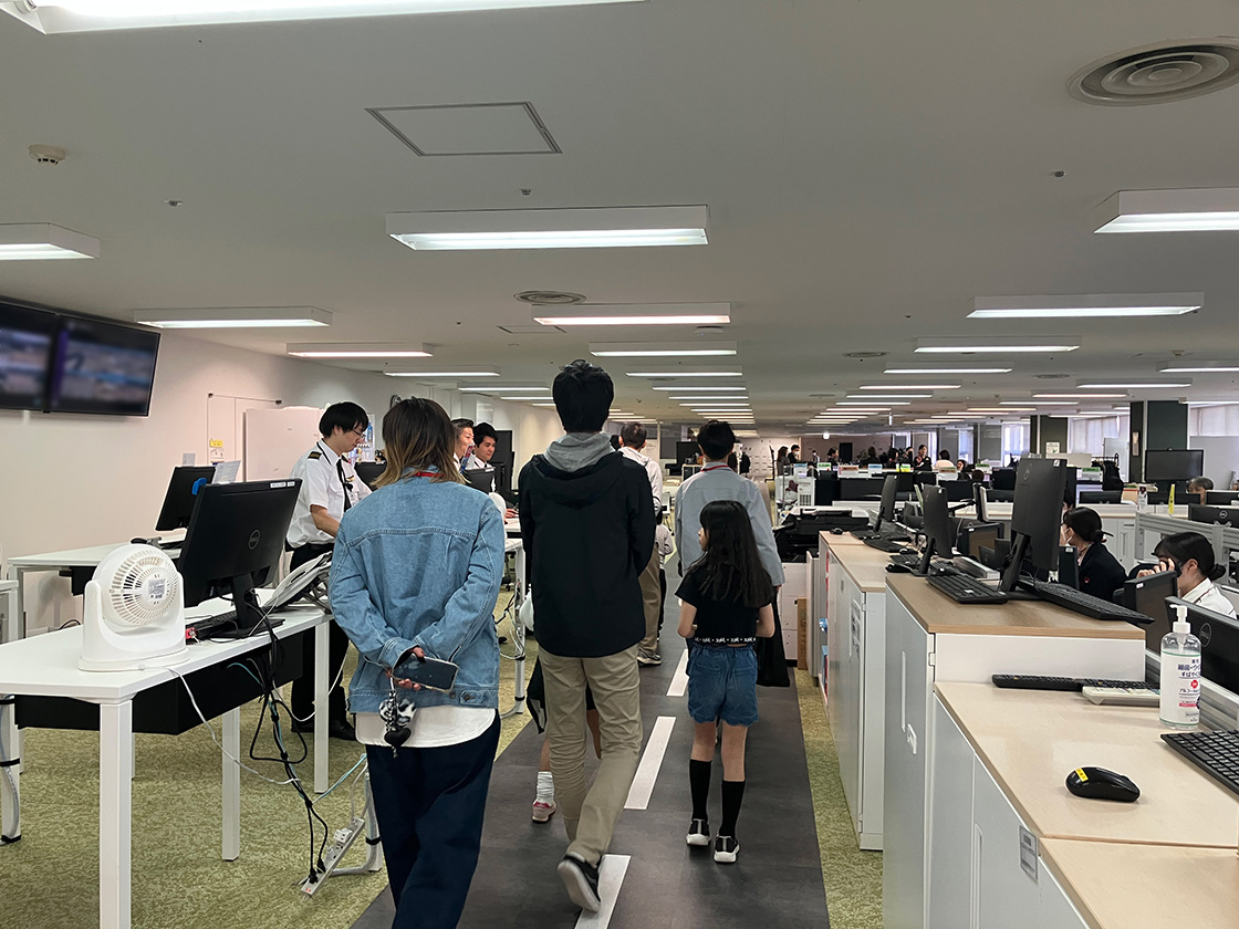 大阪国際空港（伊丹）JALグループ格納庫・バックヤード見学ツアー
