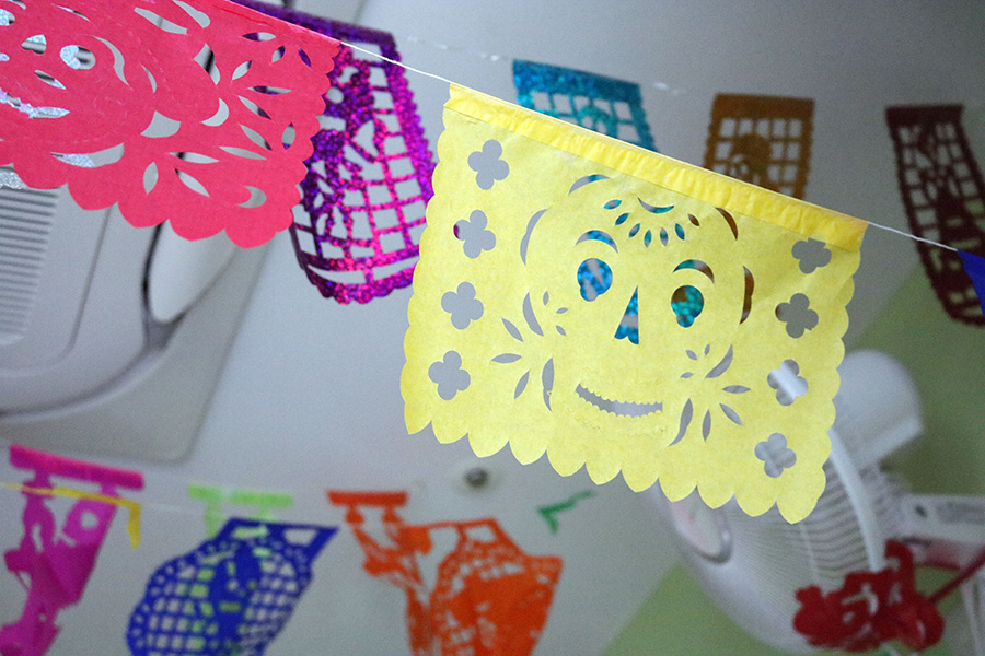 店内には、メキシコのお祭りに欠かせない、Papel picado（パペルピカド）も