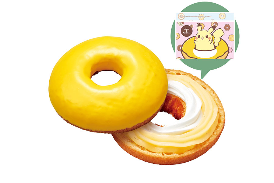 ふんわり食感のシュー生地にホイップクリームとカスタードクリームを入れ、カラメルカスタード風味チョコをコーティングして、ドーナツの穴から「ピカチュウ」がとびだす様子をデザインしたスリーブに入れた「とびだせ！ピカチュウ カスタードフレーバーチョコ」（216円〜）